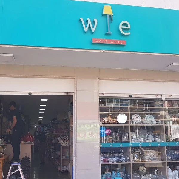 WE Casa Chic